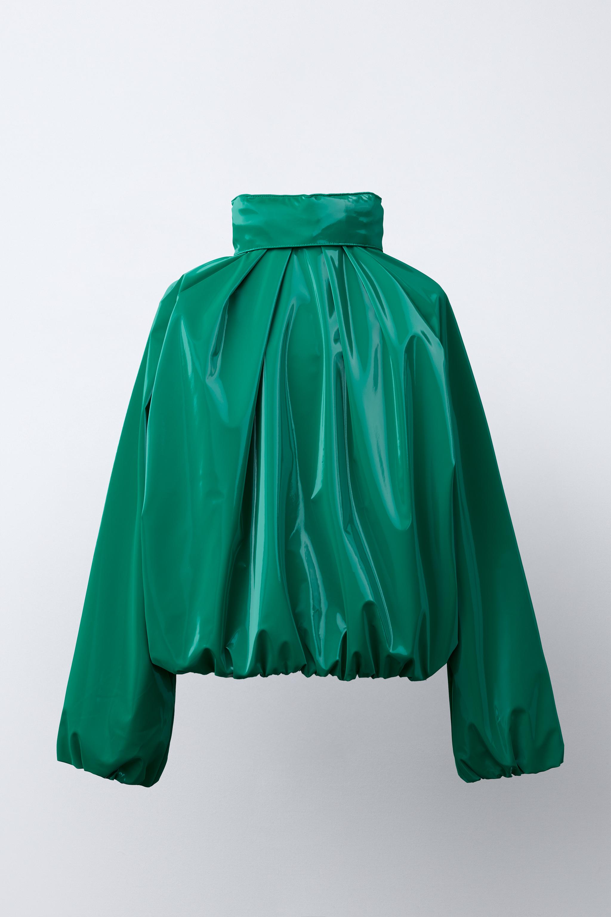 SHINY WATER-RESISTANT RAINCOAT